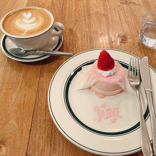 【自己紹介】マキアインフルエンサー１年目の「こみつ」です！ これから働く女性の日常にトキメキをプレゼントできるようなブログを発信していきます！_2_2