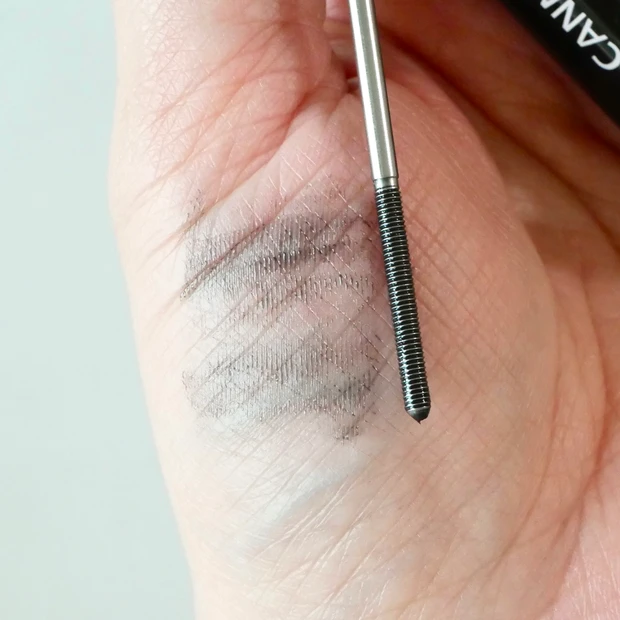 キャンメイク CANMAKE メタルックマスカラ