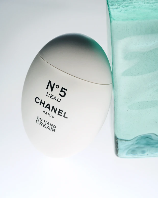 シャネルのハンドクリーム&香水9選】アートのような香りとデザインを