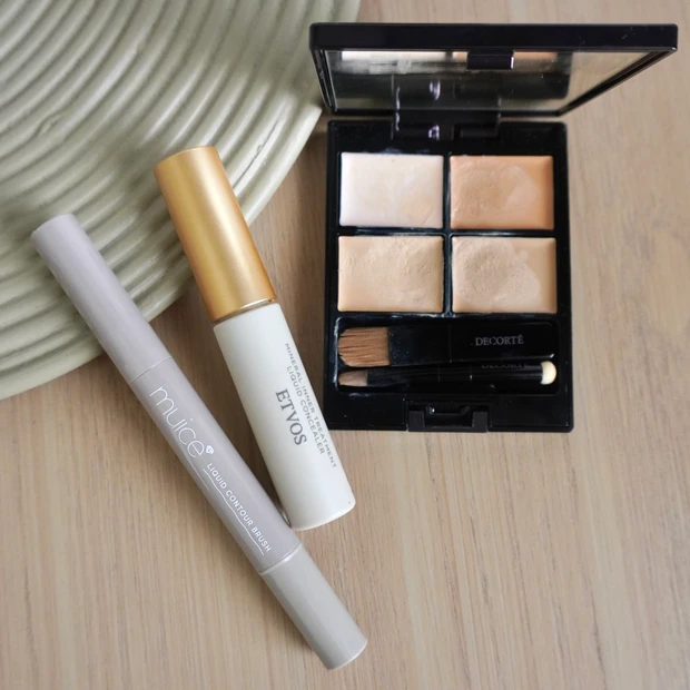 MAQUIA11月号掲載 鈴木えみさんのAIベースメイクに使用したコントゥアブラシとコンシーラー