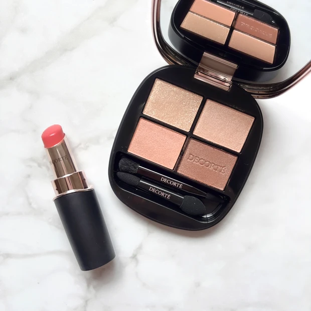 コスメデコルテ　アイシャドウパレット　イエベ