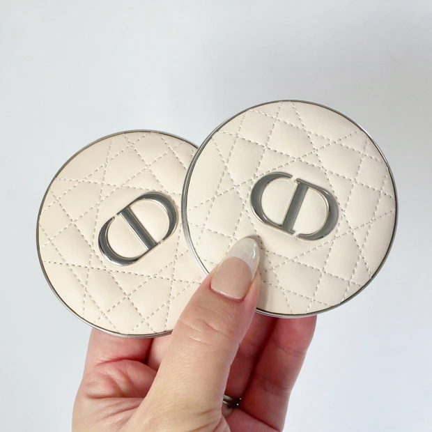 Dior ディオールスキン フォーエヴァー ヌード マット フィルター パウダー