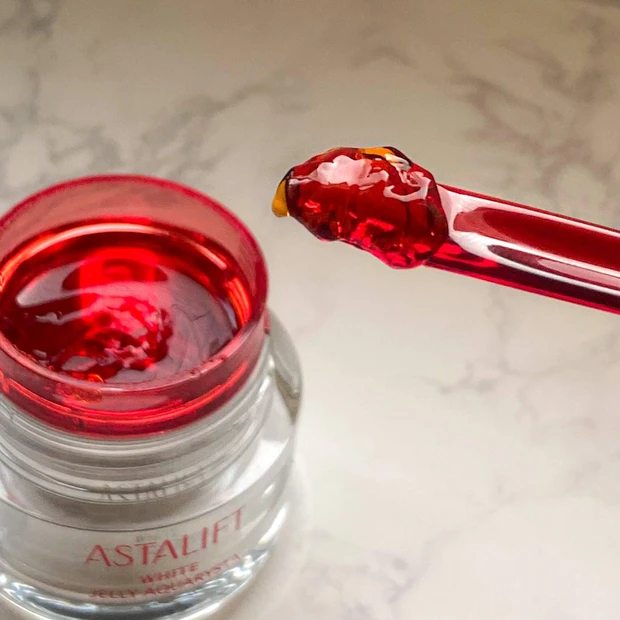 【土台を変えればすべてがかわる】待望の美白タイプが登場。ASTALIFT（アスタリフト）のホワイトジェリーアクアリスタで、美白もハリもうるおいも。_2_1