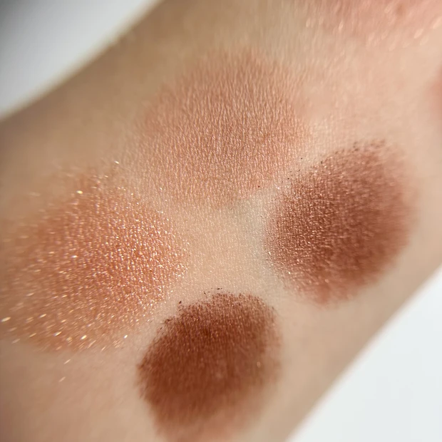 【塗り方2パターン解説】捨て色なしの天才8色入りパレット！キャンメイク「プティパレットアイズ」04  アマンドブリュレ_4_2