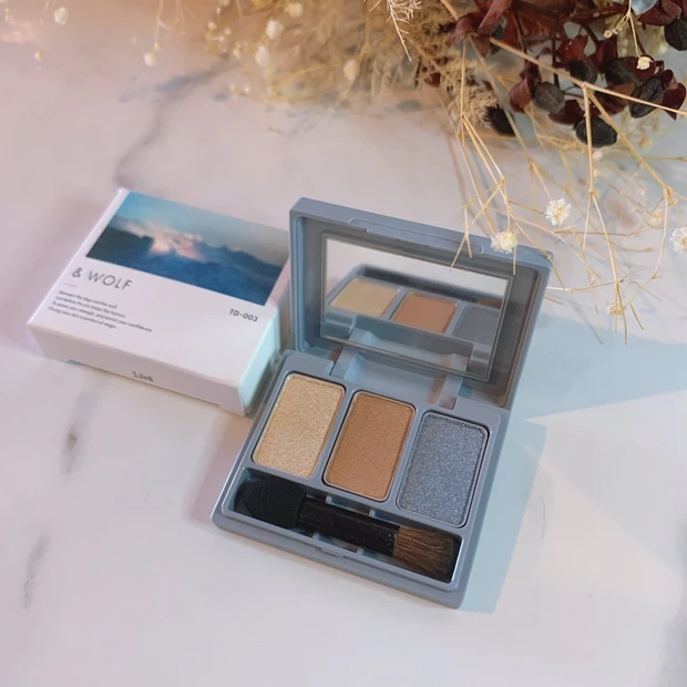 ＆ WOLF  スリーサムデザイニングアイカラー TD-003　magic hour