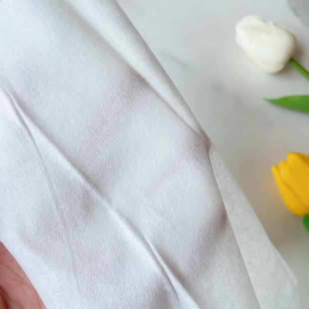 【摩擦レス】私、タオルやめました。一度使うと戻れない。使い切りで清潔！〈シルコット フェイシャルタオル 素肌おもい〉_3_1