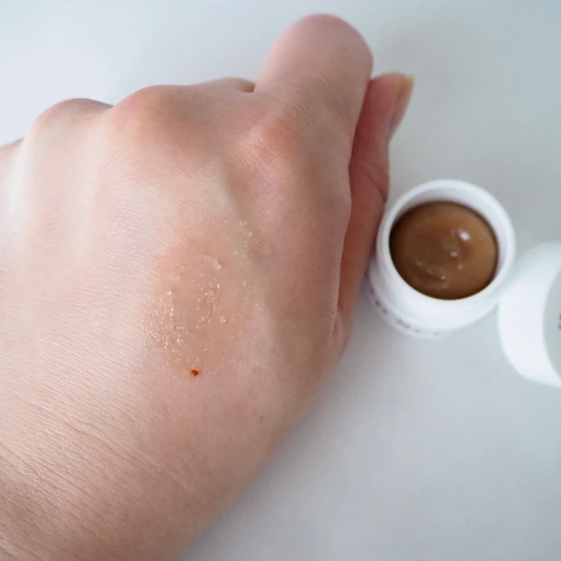 hince リップスクラブ