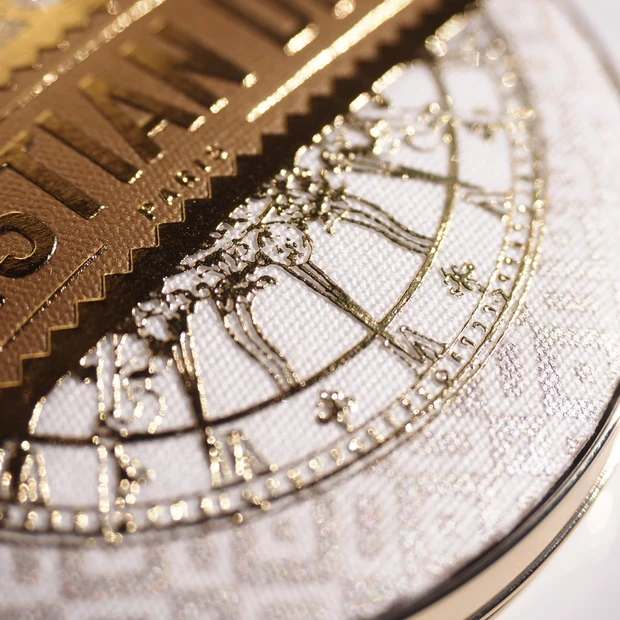 【限定】ディオールスキンフォーエヴァークチュールルミナイザー パッケージ