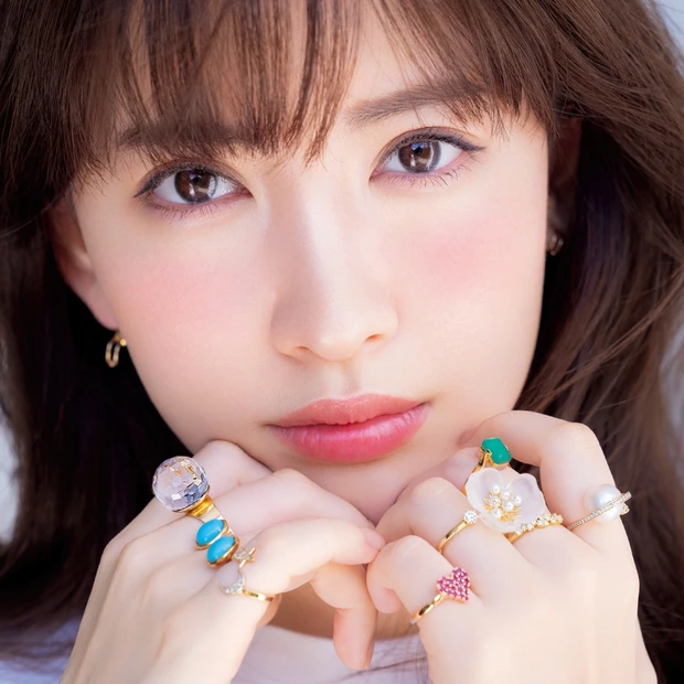 こじはるが考えるお金とのつき合い方。「全ては人生の勉強代」