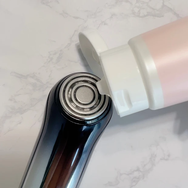 【今年買ってよかった美容ギアNo.1！】RF×EMS×光が一度に！？たった６分で小顔ケアできるヤーマン美顔器を徹底レポ！_5_2