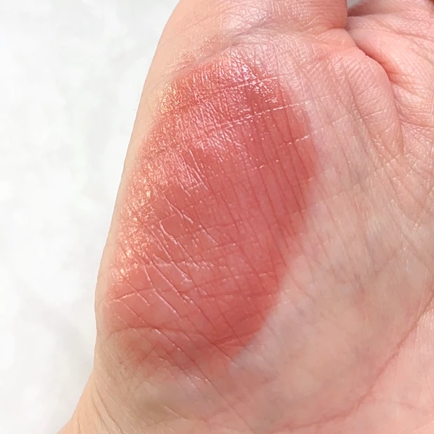 セザンヌ「ラスティンググロスリップN 301 モモコーラル」のスウォッチ