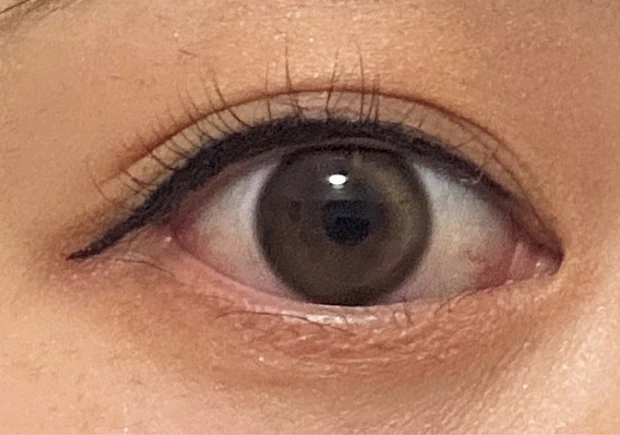 落ちない UZU EYE OPENING LINER BLACKをお試し 朝