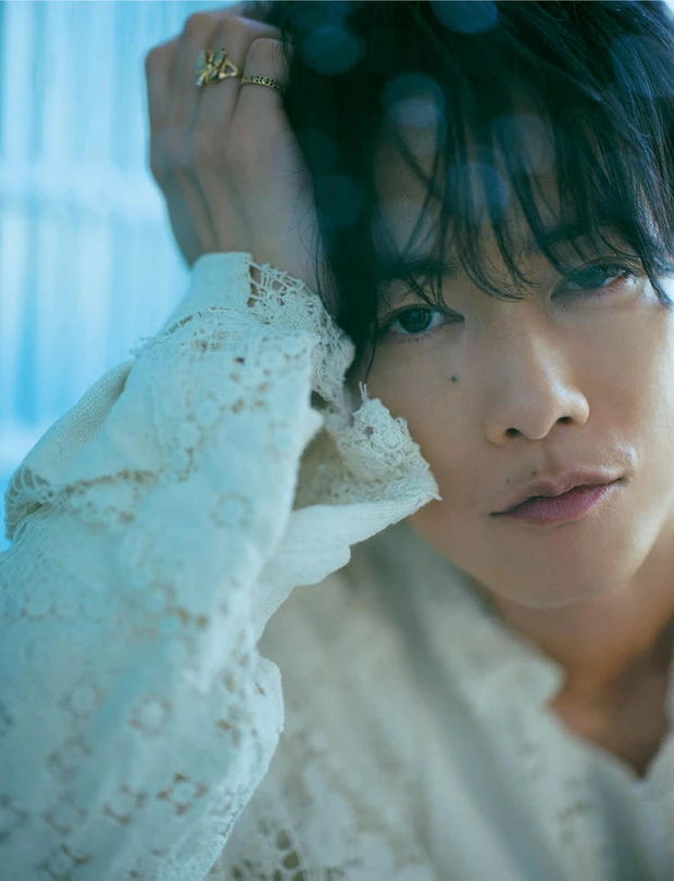 【6位】佐藤 健、その瞳に映るもの。「経験を重ねるほど、芝居を極める難しさを感じる」