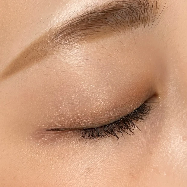 キラーアイトリオ BR-1 無垢なまなざし メイク