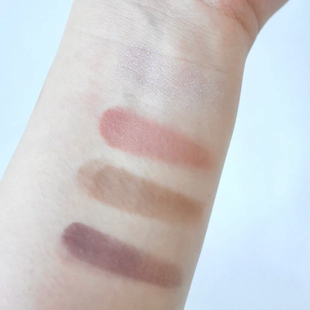 SUQQU(スック)シグニチャーカラーアイズ 107 露桐-TSUYUKIRI- スウォッチ