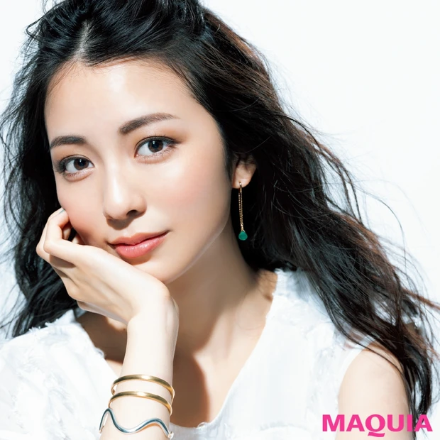 神ブラウンパレットで作る、二重さんの彫り深アイメイク術を公開！