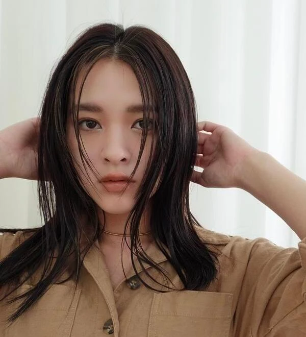 マキア　イエベ秋　イエローベース　パーソナルカラー　髪色　おすすめ　チョコレートブラウン