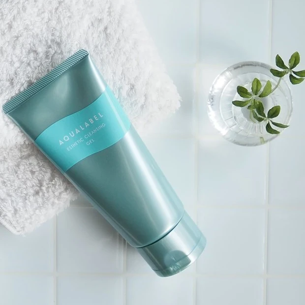 マキアインフルエンサー 執筆数 ランキング ギ☆ バズリコスメの効果を検証 アクアレーベル