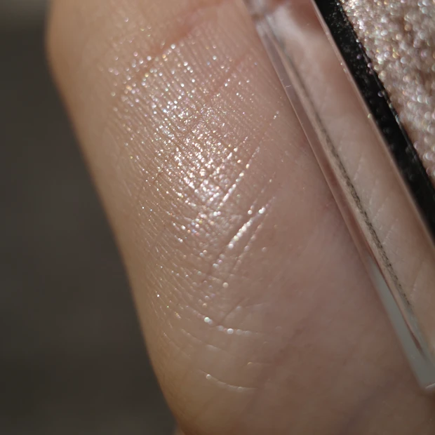 【イエベ秋が選ぶおすすめコスメ】一軍ラメアイシャドウ4選🌟
_7