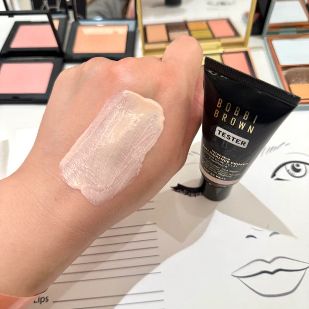 ボビイブラウン 下地 新作 ピンク