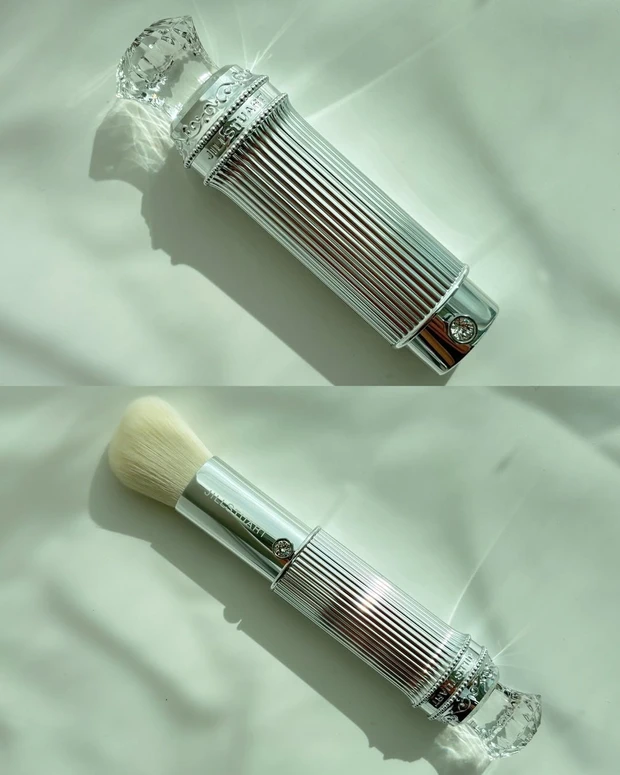 ジルスチュアート　チークカラー ブラシ Ⅱ