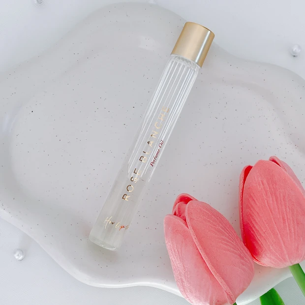 ハーリップトゥ 香水 ROSE BLANCHE