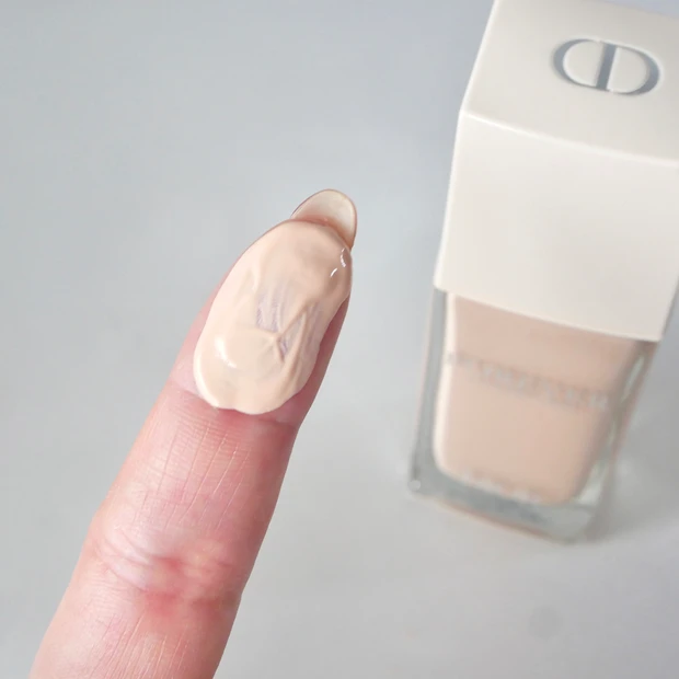 Dior 下地 ディオールスキンフォーエヴァーグロウヴェール