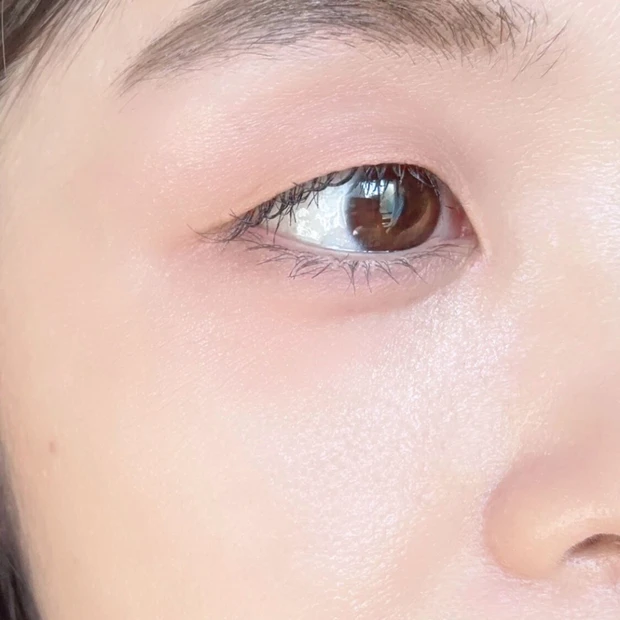 ケイト バウンシーチークシャドウ PK-1 ウォームピーチのメイク例