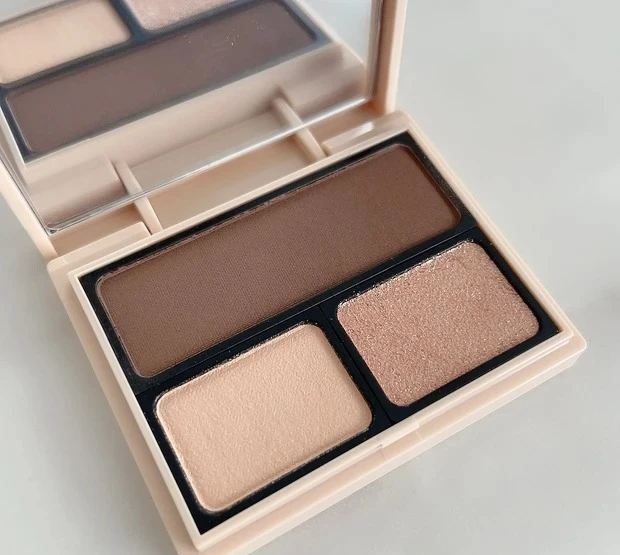 安達祐実 プロデュース コスメブランド アイカラーパレット 03 teddy coco