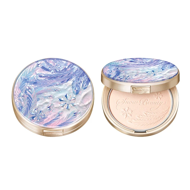 今年のコンパクトは「氷の羽」をイメージ　スノービューティーのスキンケアパウダー