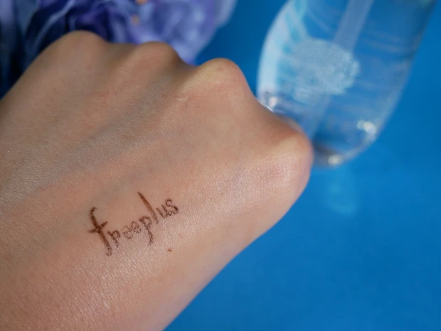 はじめてみる？生肌クレンジング【フリープラス】 オイルセラムクレンジング_2_3