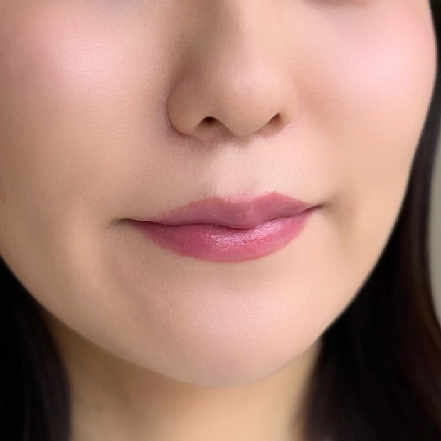 YSL ラブヌードリップスティック 6ノーティーピンク 仕上がり