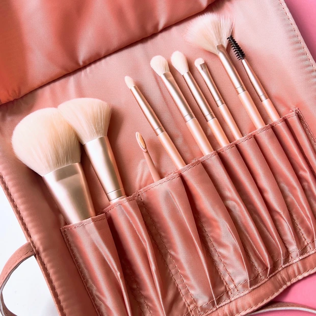 はじめまして。簡単に自己紹介させていただきます♡_3