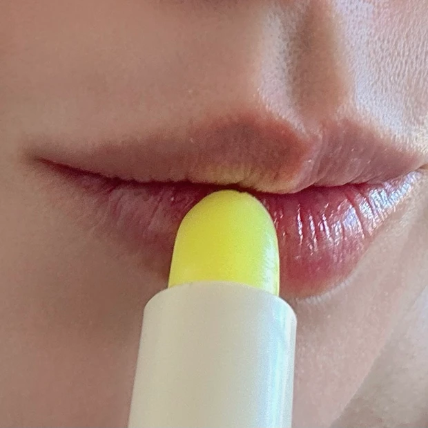 ユースキン　メディカルリップスティック スウォッチ