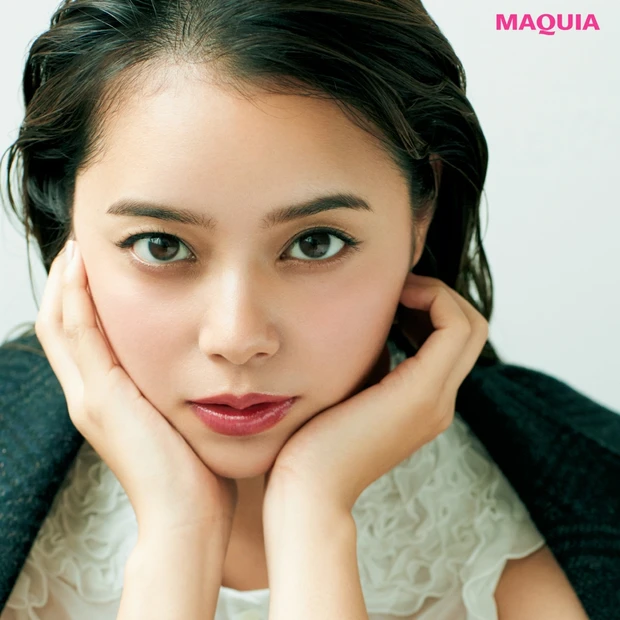 新法則！ ブルーを効かせたくすみニュアンスが大人っぽい“立体透けLIP”…