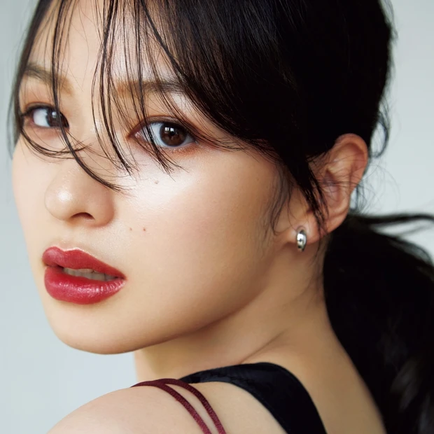 秋リップはくすみレッドが狙い目！ 河北流メイクテクを公開