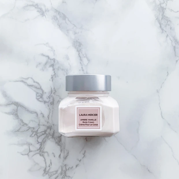 ホイップトボディクリームアンバーバニラ