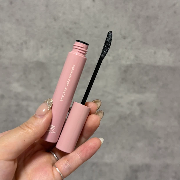 キングダム 束感カールマスカラ トゥインクルブラック