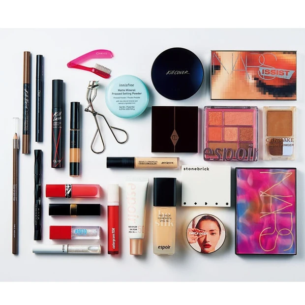 HKT48 矢吹奈子さんのポーチの中身