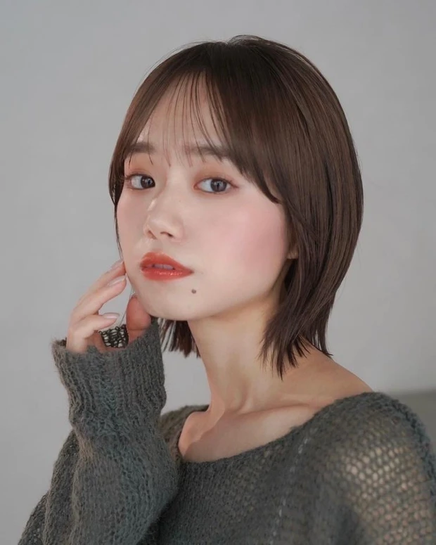 【春におすすめの髪型】ショート・ショートボブヘア5選　ラフレイヤー×前髪が小顔効果を発揮！ひし形ショートボブ