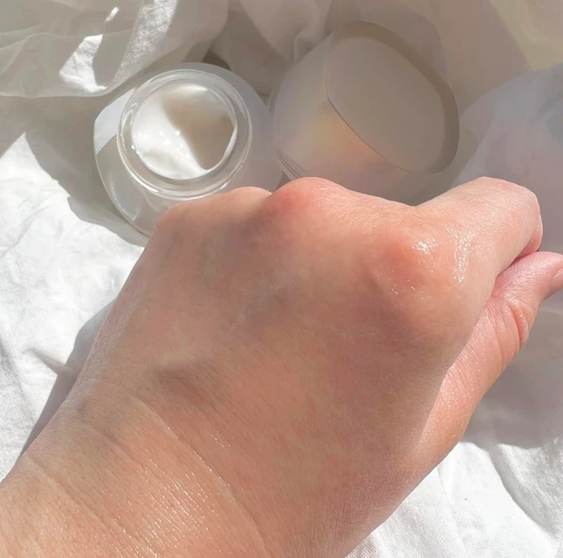 【最愛クリーム】SENSAI［センサイ］AS イルミナティブクリーム（全顔用抗シワ設計）でシワ改善しながらうるおい・ハリ・ツヤ・キメ全て叶える！_5