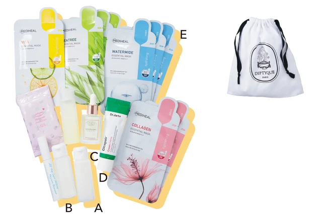 大峰ユリホさんのスキンケアポーチ