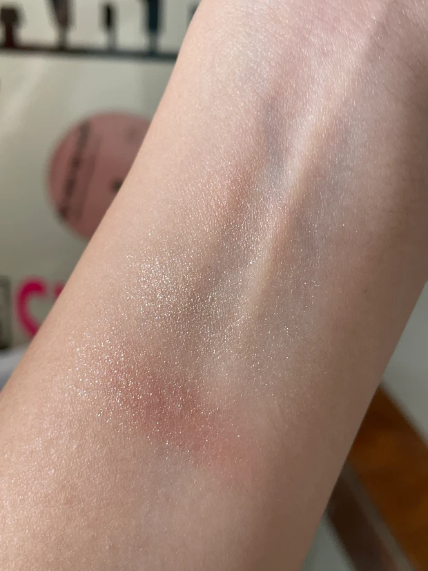 スウォッチ、ラメ、アイシャドウ