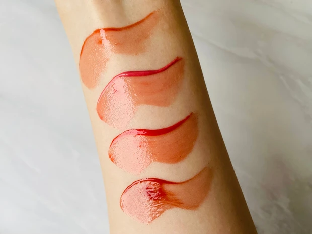 【最速レビュー】今月発売したばかり！Laka(ラカ)の新作、ジェリーイングヌードグロスをスウォッチ！Qoo10購入品の紹介です。_8_1