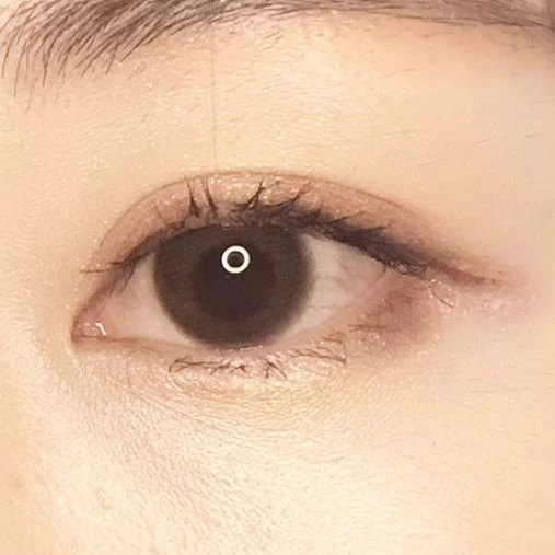 【さっしーカラコンレポ】ちゅるん系に圧倒的人気のおすすめ3色と猫目になれる新色レポ_4