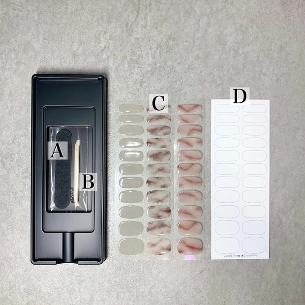 ラコララン lacoraran ジェルネイルシール 入っているもの セルフネイル
