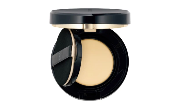 グロウ クリーム コンパクト 全3色 SPF41・PA+++ 11g 各￥8250（セット価格）／SUQQU