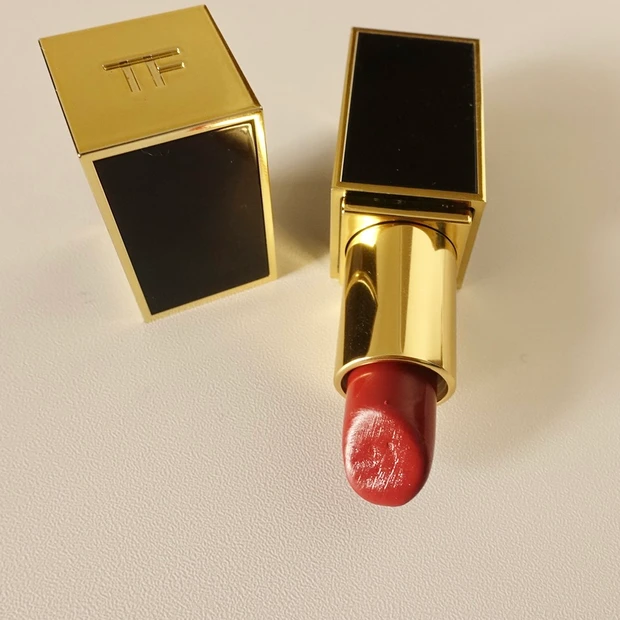 【赤リップ3選】既存色から選ぶ「一生推したい」運命レッド：③トム フォード ビューティー リップ カラー 80 インパッションド