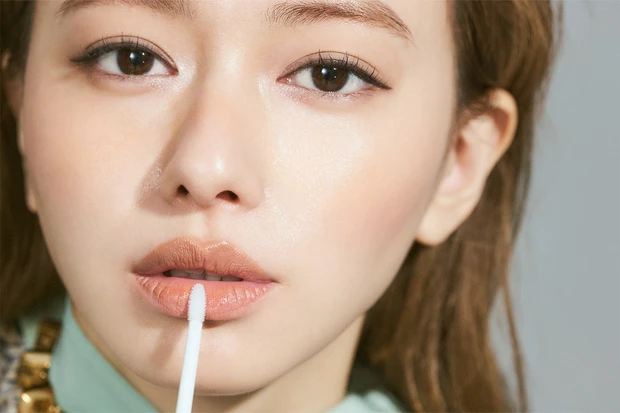 山本舞香のBeauty Script 山本舞香 HOW TO GUCCIリップMAKE-UP