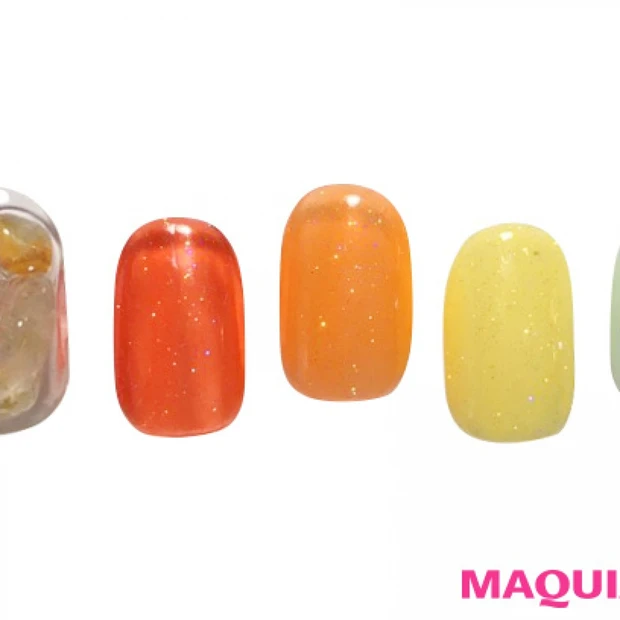 クリアにみずみずしい、夏を盛り上げる「ビタミンカラー」ネイル！